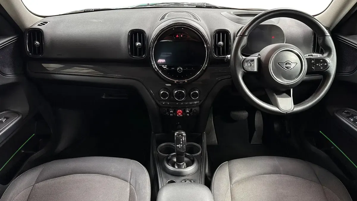 Used Mini Cooper Countryman Classic 134 HP (98 kW) 2021 Black SUV