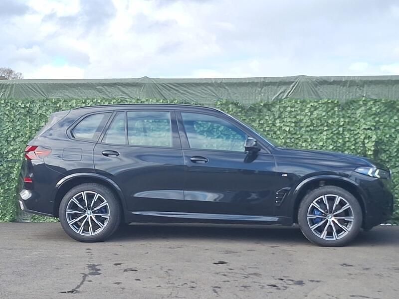 Gebraucht BMW X5 M Sport 298 PS (219 kW) 2025 Schwarz SUV