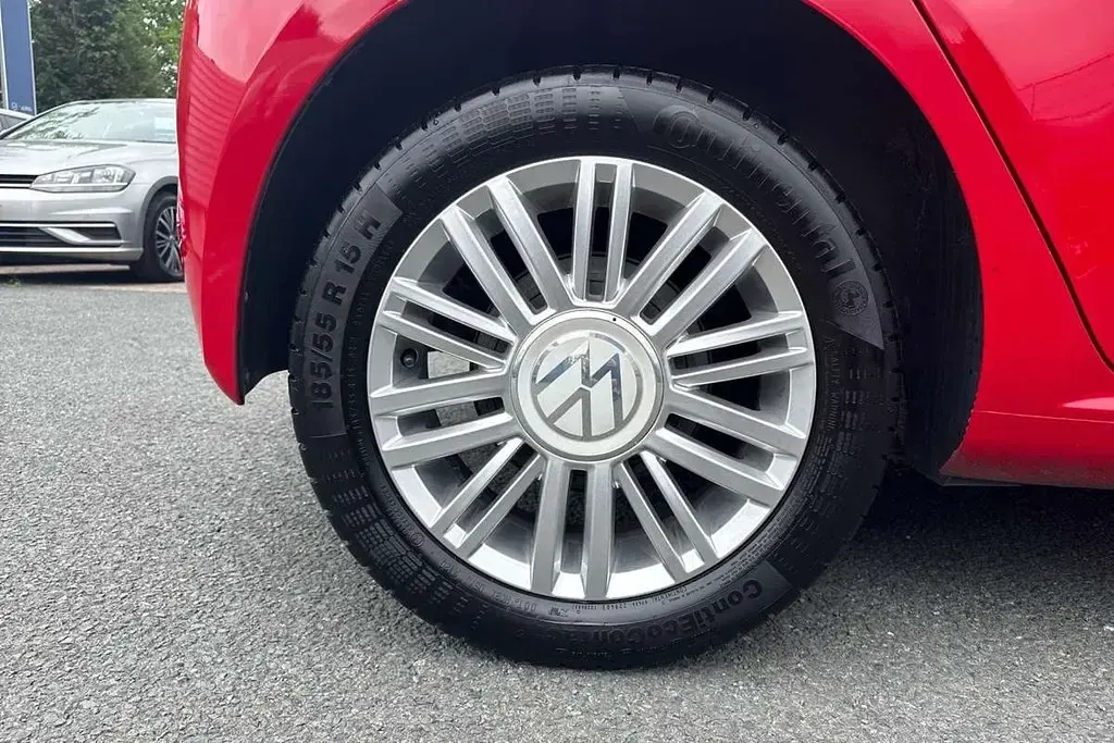 Used VW up! 65 HP (47 kW) 2021 Red Hatchback