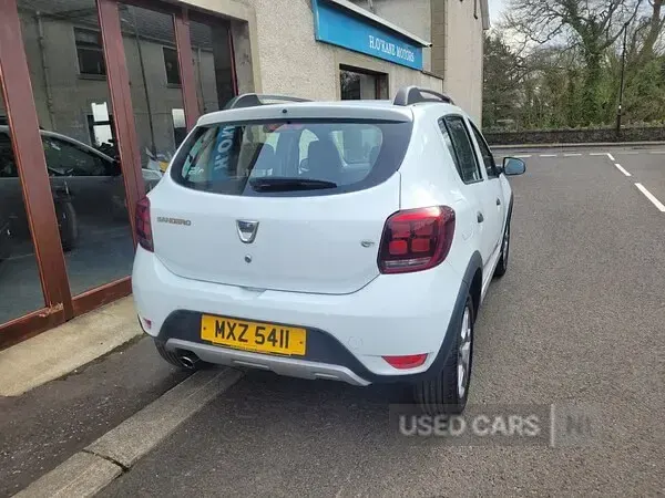 Used Dacia Sandero Essentiel 90 HP (66 kW) 2018 White Hatchback