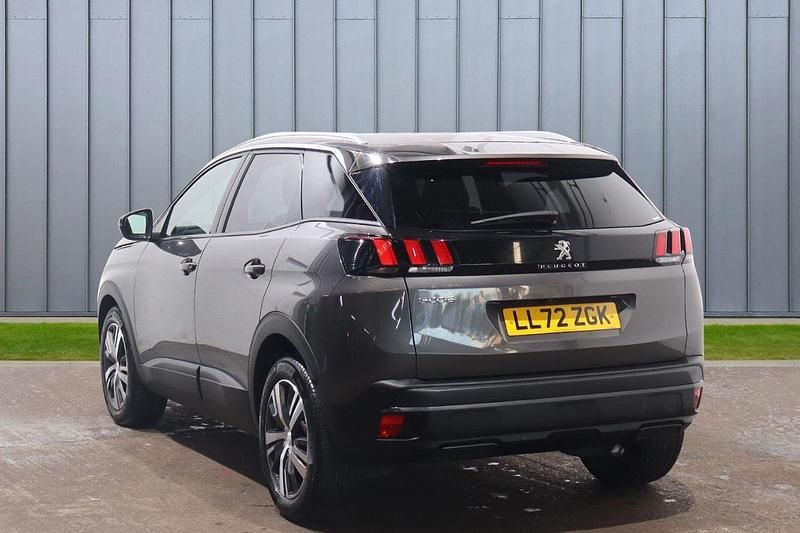 Used Peugeot 3008 Active+ 129 HP (94 kW) 2022 Grey SUV