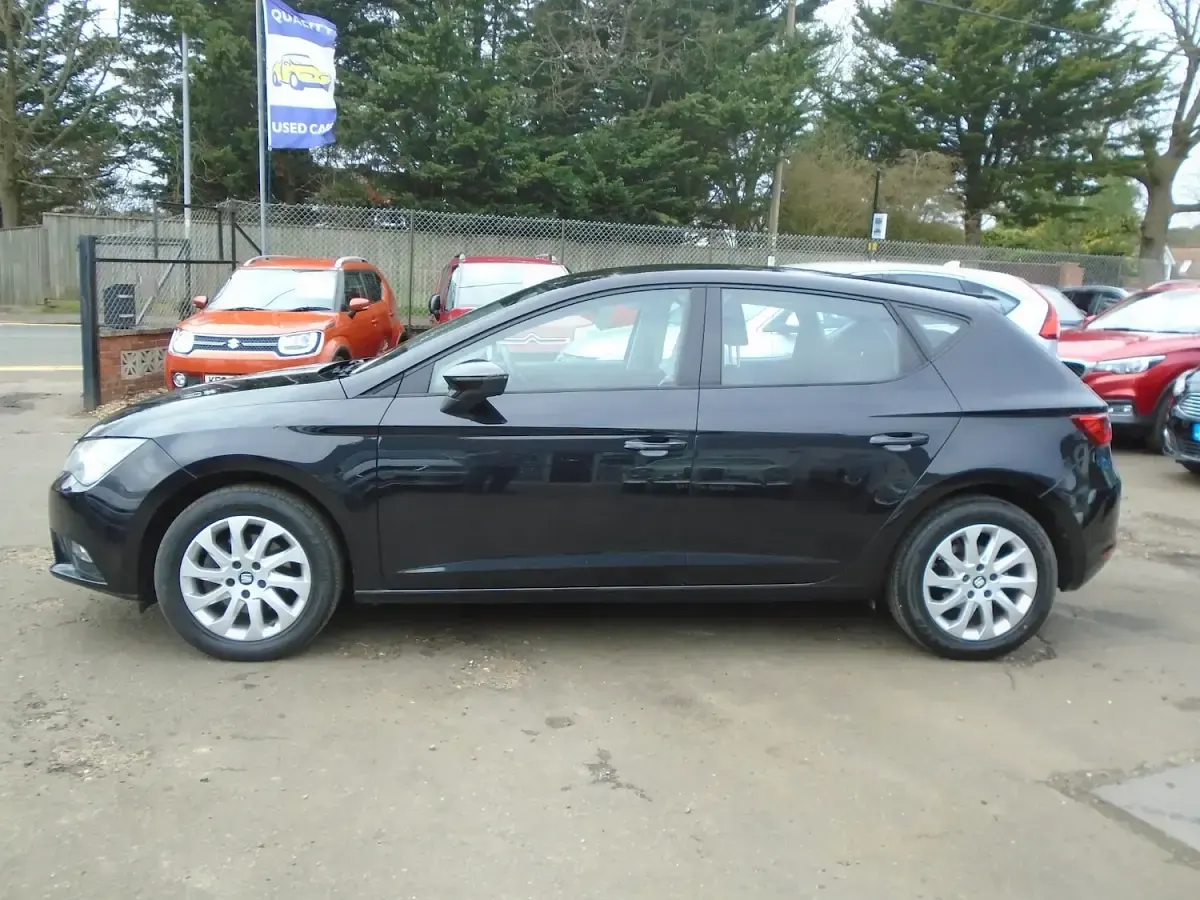 Used Seat Leon SE 140 HP (102 kW) 2013 Black Hatchback