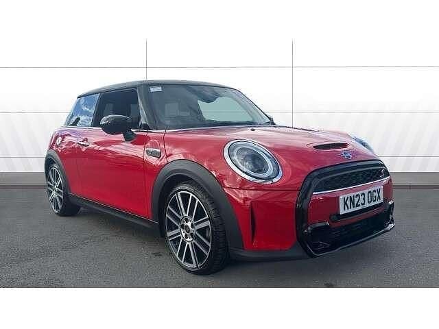 Red Used 2023 Mini Cooper S Exclusive Hatchback | £22,737 (Fair price) - Image 1/4