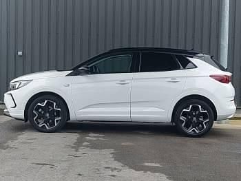 Used Vauxhall Grandland X Ultimate 130 HP (95 kW) 2023 White SUV