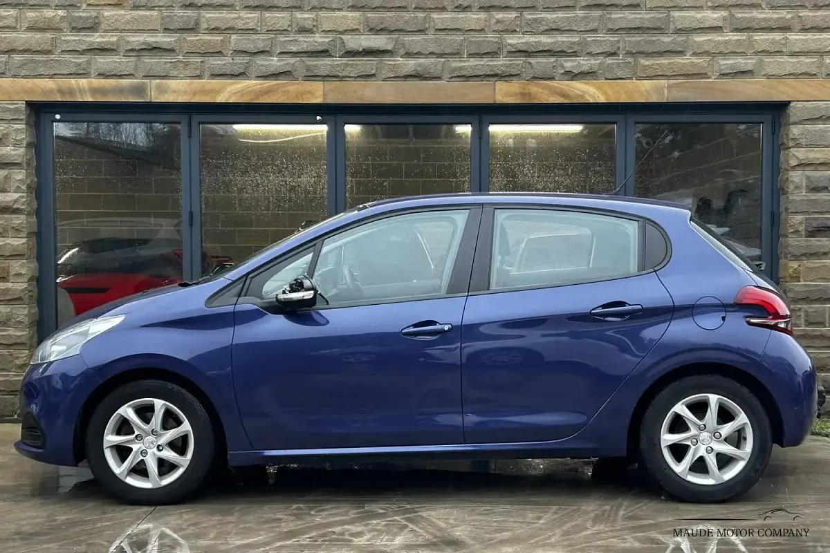 Used Peugeot 208 Active 2015 Blue Hatchback