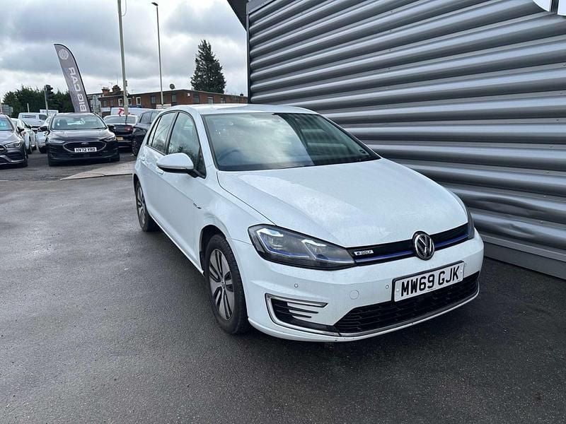 Used VW e-Golf 99 kW (135 HP) 2019 White Hatchback