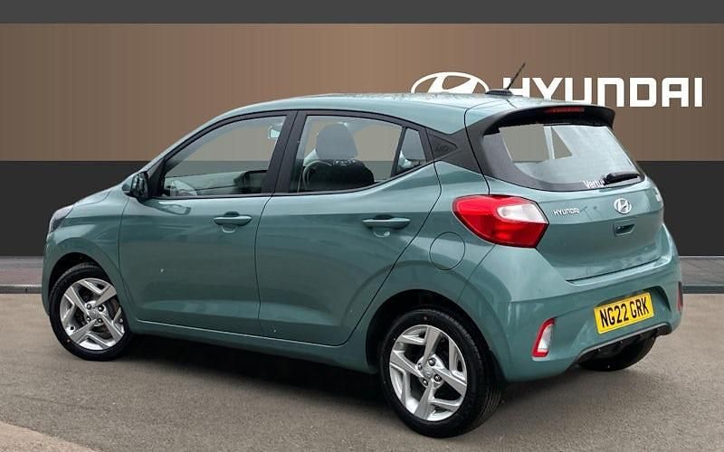 Used Hyundai i10 SE 67 HP (49 kW) 2022 Green Hatchback