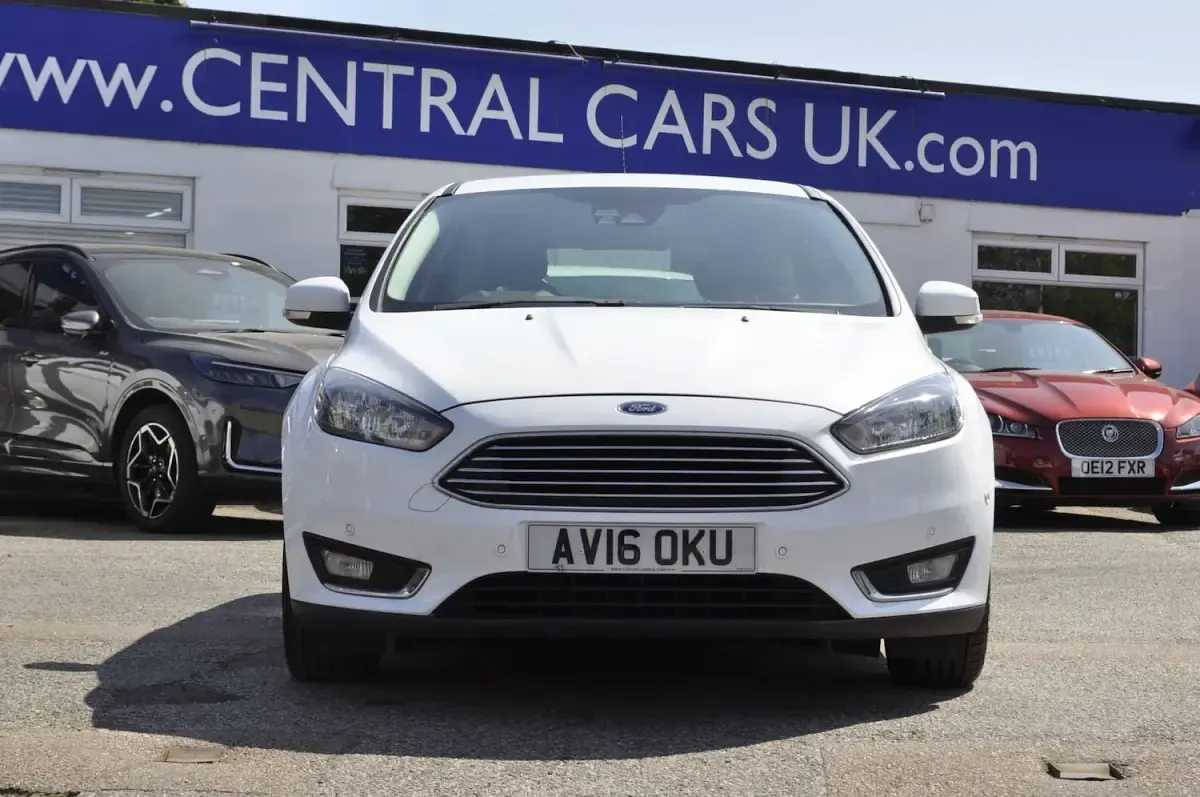Used Ford Focus Titanium 2016 White Hatchback