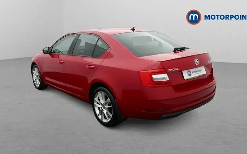Used Skoda Octavia SE L 150 HP (110 kW) 2019 Red Hatchback