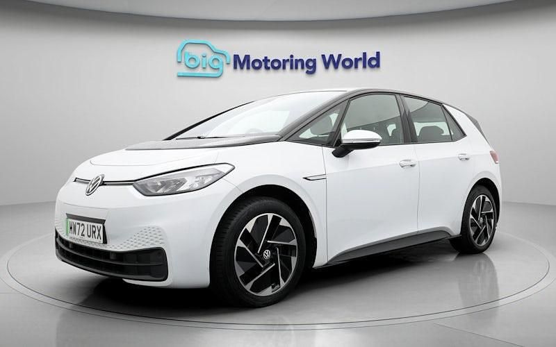 Used VW ID.3 Pure 110 kW (150 HP) 2021 White Hatchback
