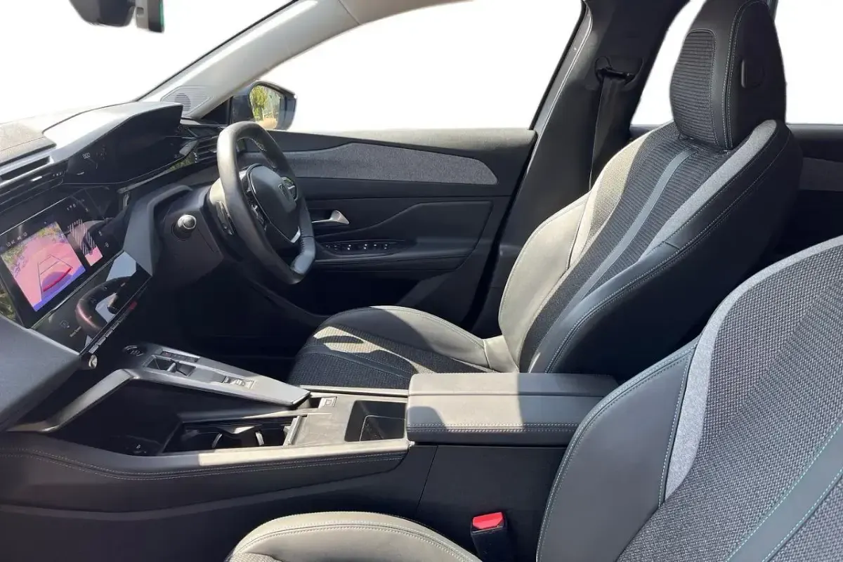 Used Peugeot 308 SW Allure 129 HP (94 kW) 2022 Grey Estate