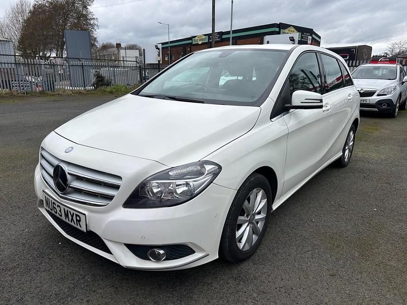 Used Mercedes B180 SE 109 HP (80 kW) 2013 White MPV