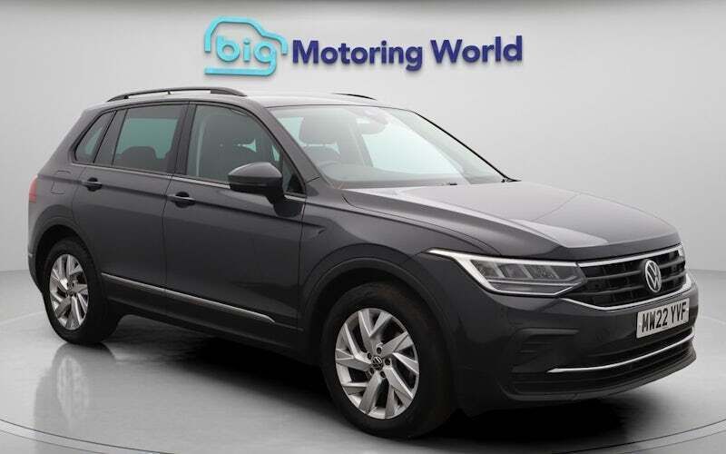 Used 2024 VW Tiguan Life SUV | £18,300 (Super price) - Image 1/4