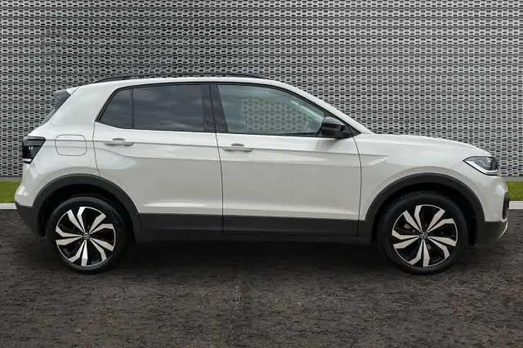 Used VW T-Cross 110 HP (80 kW) 2023 SUV