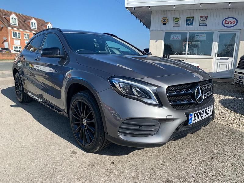 Used Mercedes GLA200 AMG line 156 HP (114 kW) 2019 Grey SUV