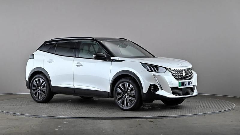 White Used 2021 Peugeot e-2008 Premium SUV | £12,998 (Fair price) - Image 1/3