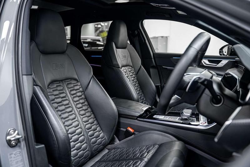 Begagnad Audi RS6 Performance 2020 Grå Kombi