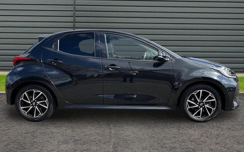 Used Toyota Yaris Hybrid Design 116 HP (85 kW) 2026 Hatchback