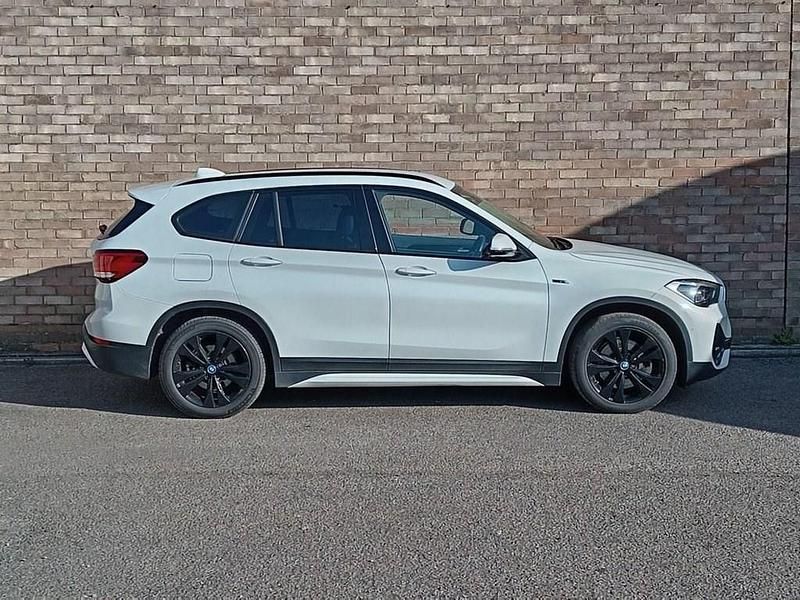 Used BMW X1 Sport Line 220 HP (161 kW) 2022 White SUV