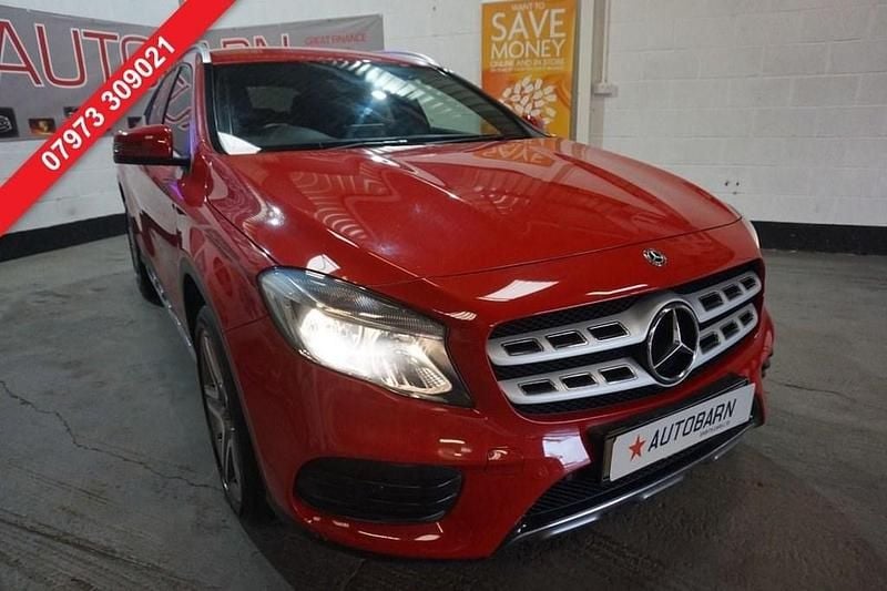 Used Mercedes GLA200 AMG line 156 HP (114 kW) 2018 Red SUV