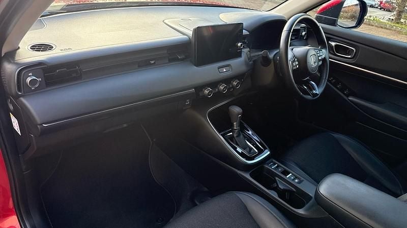 Used Honda HR-V Advance 131 HP (96 kW) 2022 Red SUV