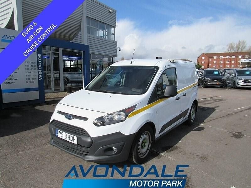 Used Ford Transit Connect 100 HP (73 kW) 2018 White MPV
