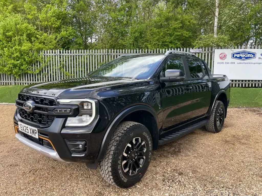 Used Ford Ranger Wildtrack 205 HP (150 kW) 2025 Black Pickup