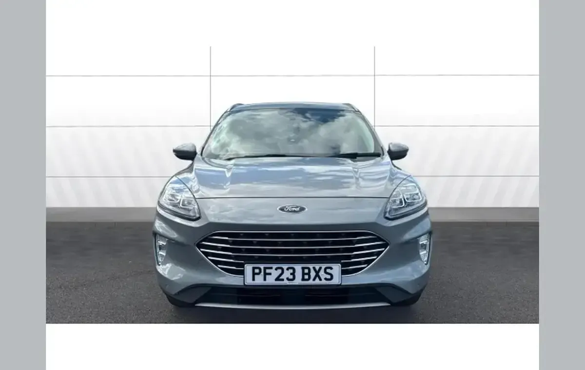 Used Ford Kuga Titanium 147 HP (108 kW) 2023 Silver SUV
