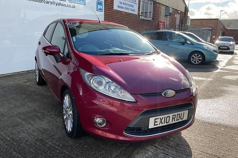 Red Used 2010 Ford Fiesta Titanium Hatchback | £4,295 (Fair price) - Image 1/1