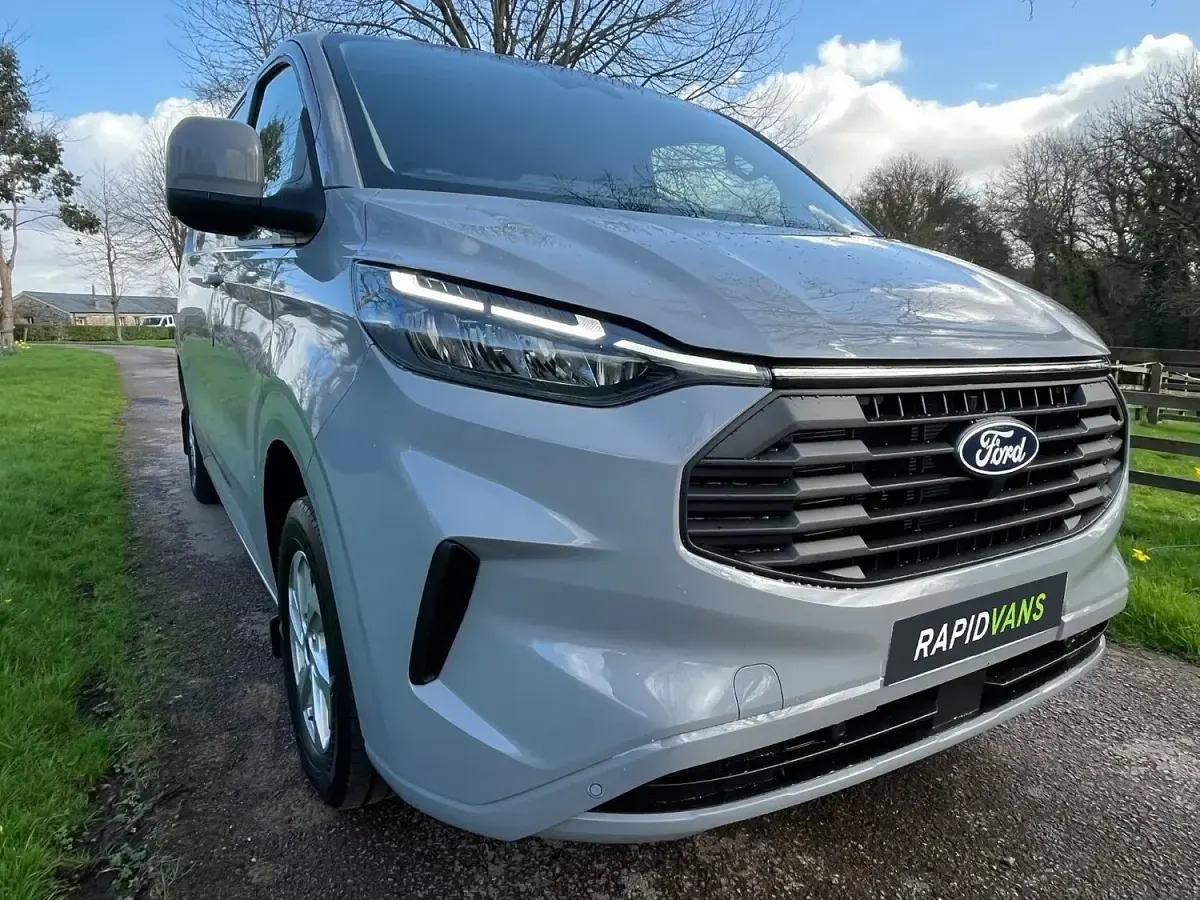 New Ford Transit Custom Limited 130 HP (95 kW) 2026 Grey matter Van