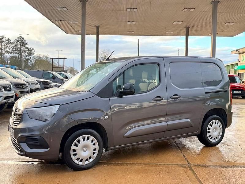 Used Vauxhall Combo S 100 HP (73 kW) 2023 Grey MPV