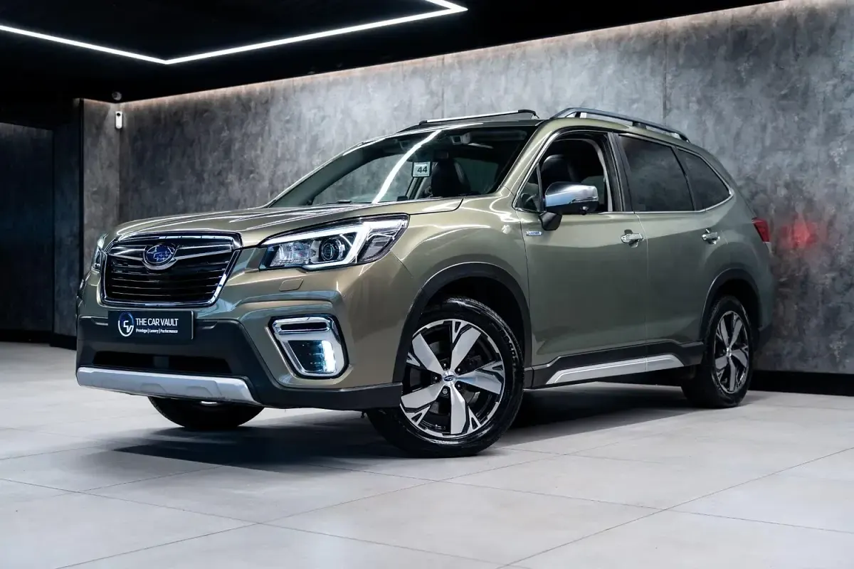 Used Subaru Forester Premium 150 HP (110 kW) 2019 Green SUV