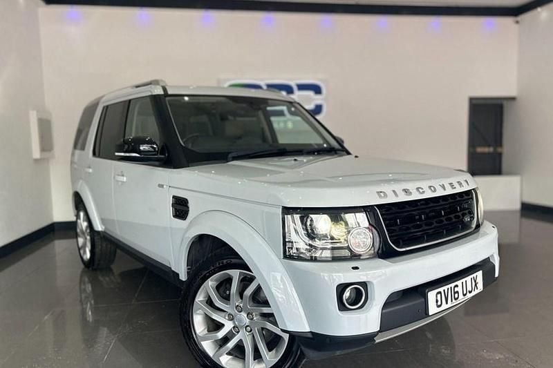 White Used 2016 Land Rover Discovery 4 Landmark SUV | £17,495 (Fair price) - Image 1/1