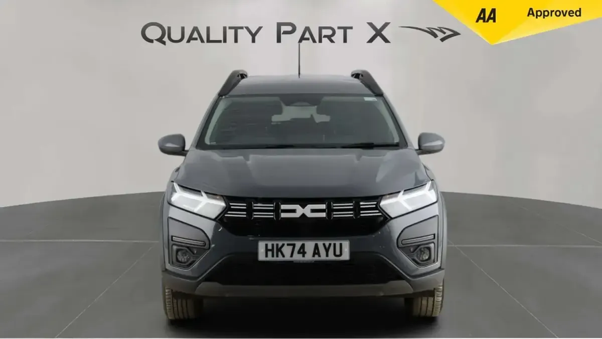 Used Dacia Jogger Expression 140 HP (102 kW) 2024 Grey MPV