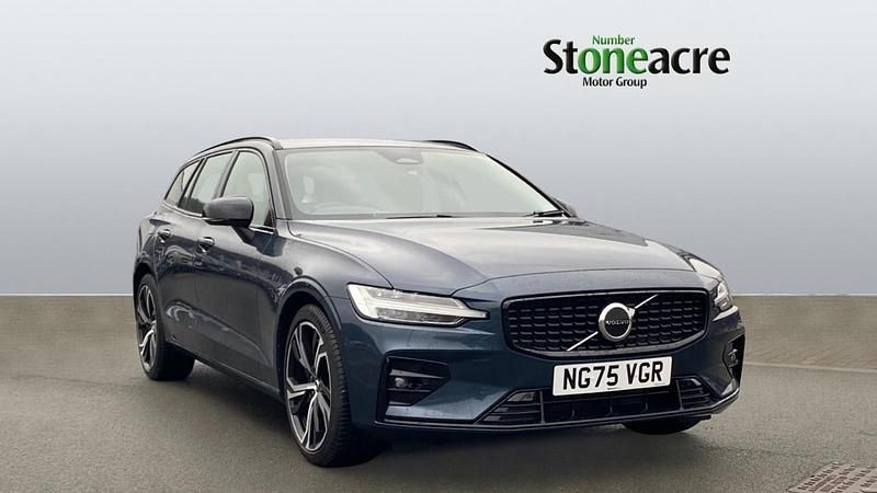 New Volvo V60 Plus 197 HP (144 kW) 2025 Blue Estate