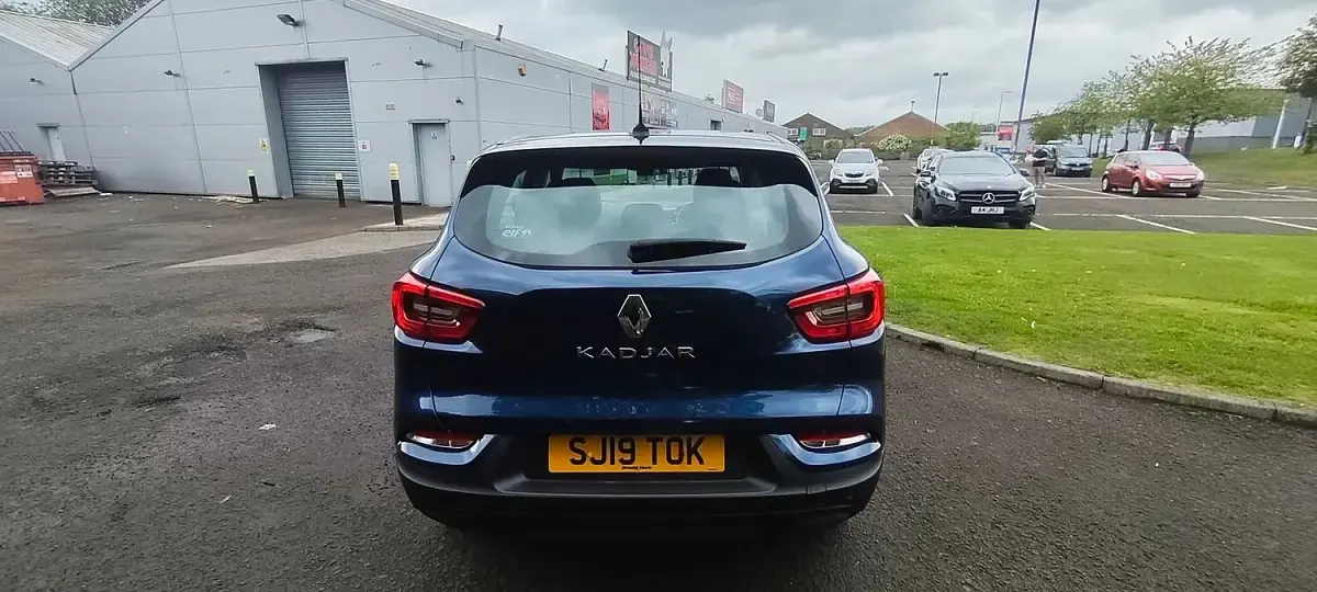 Used Renault Kadjar Play 115 HP (84 kW) 2019 Blue SUV