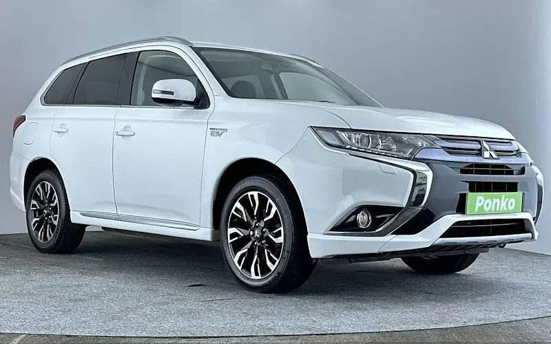 Used Mitsubishi Outlander P-HEV 203 HP (149 kW) 2016 Estate