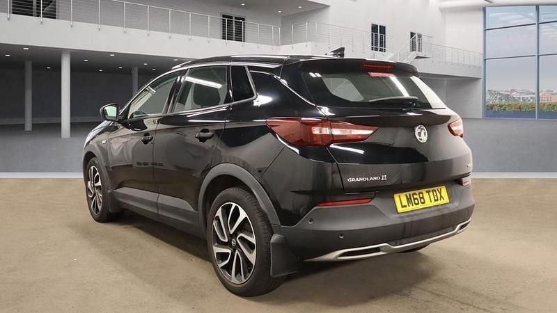 Used Vauxhall Grandland X Elite 130 HP (95 kW) 2018 Black SUV