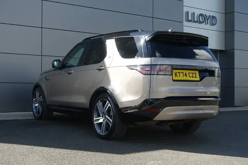 Used Land Rover Discovery HSE Dynamic 2025 Brown SUV
