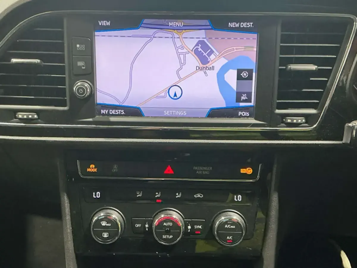 Used Seat Leon FR 180 HP (132 kW) 2018 Silver Hatchback