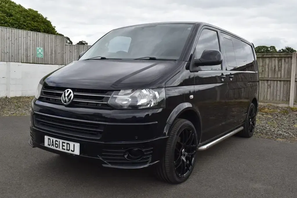 Used VW T5 140 HP (102 kW) 2011 Black Van