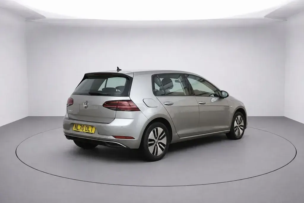 Used VW e-Golf 99 kW (135 HP) 2020 Silver Hatchback