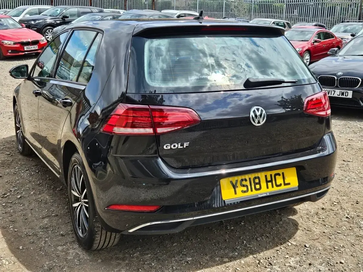 Used VW Golf VII SE 150 HP (110 kW) 2018 Black Hatchback