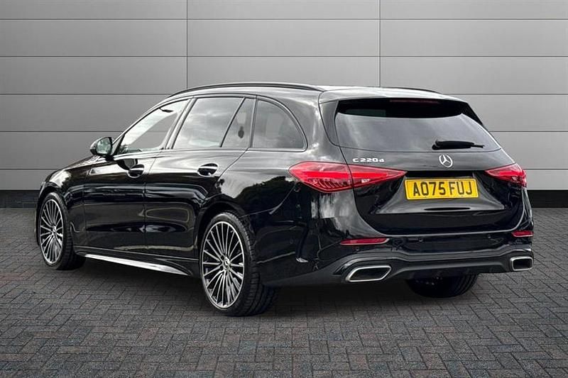 Second-hand Mercedes C220 AMG Line Premium Plus 200 CP (147 kW) 2025 Negru Break