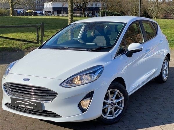 White Used 2017 Ford Fiesta Zetec Hatchback | £7,995 (A bit pricey) - Image 1/1