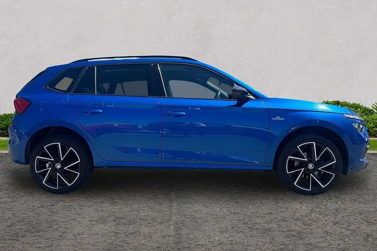 Used Skoda Kamiq Monte Carlo 147 HP (108 kW) 2023 Race blue metallic SUV