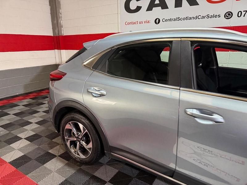 Used Kia XCeed 118 HP (86 kW) 2020 Silver SUV