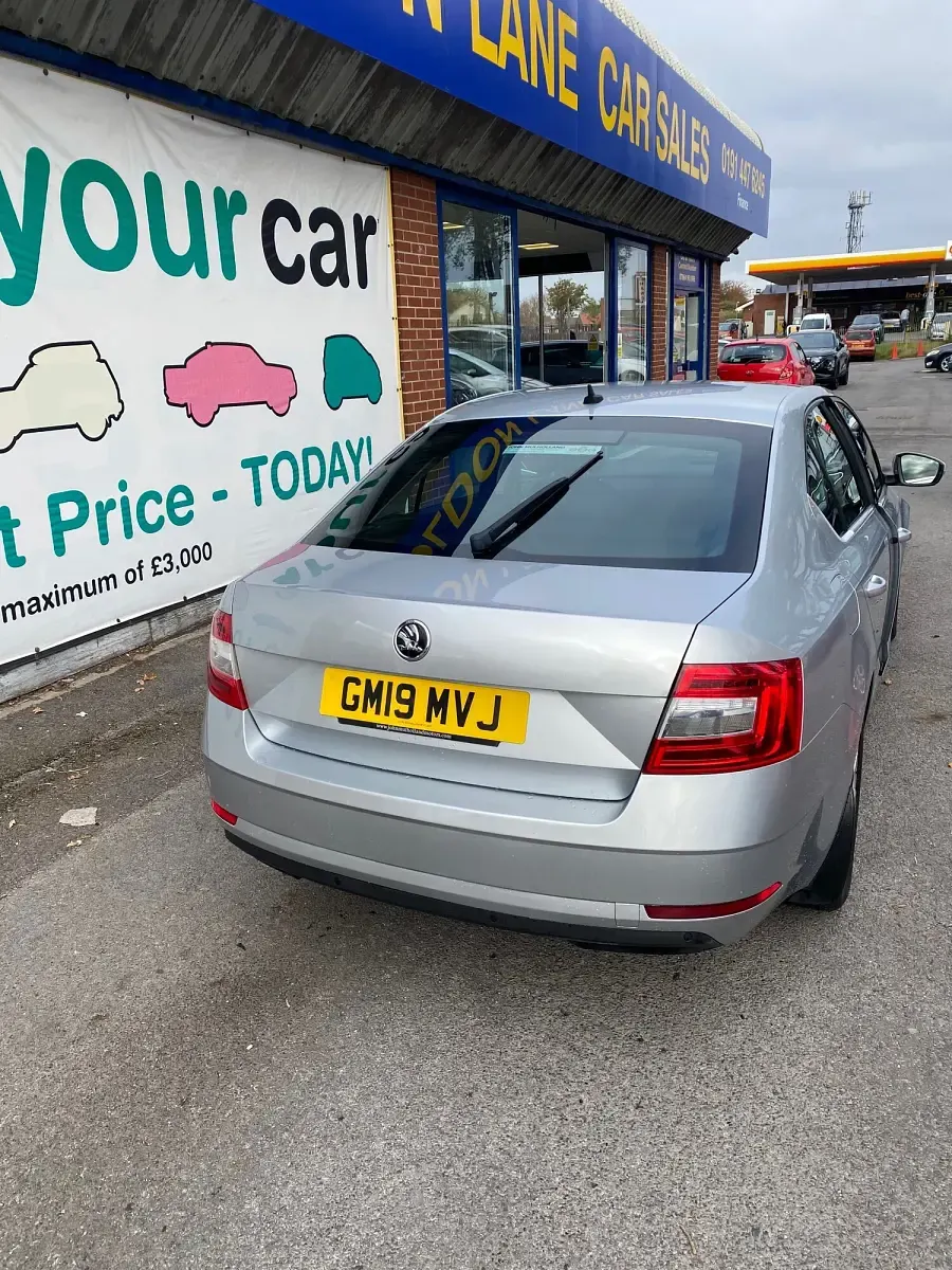 Used Skoda Octavia SE Technology 115 HP (84 kW) 2019 Silver Hatchback