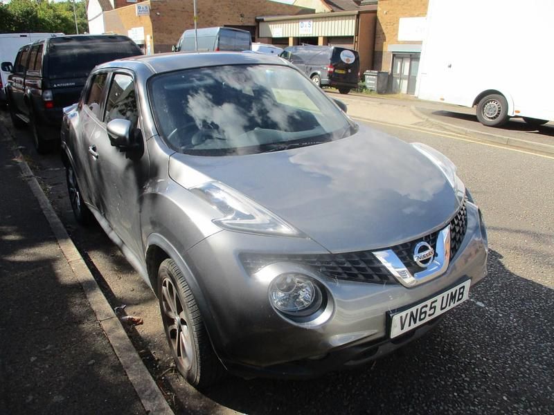 Grey Used 2015 Nissan Juke Tekna SUV | £5,995 (Fair price) - Image 1/3