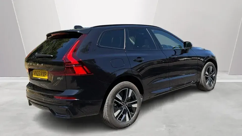 Used Volvo XC60 Plus 250 HP (183 kW) 2026 Black SUV